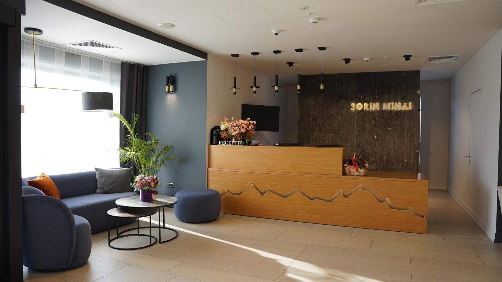 Hotel Sorin Mihai Кристиан Екстериор снимка