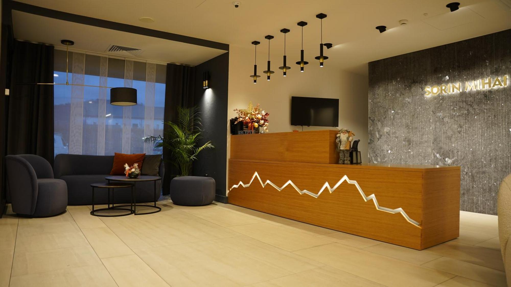 Hotel Sorin Mihai Кристиан Екстериор снимка